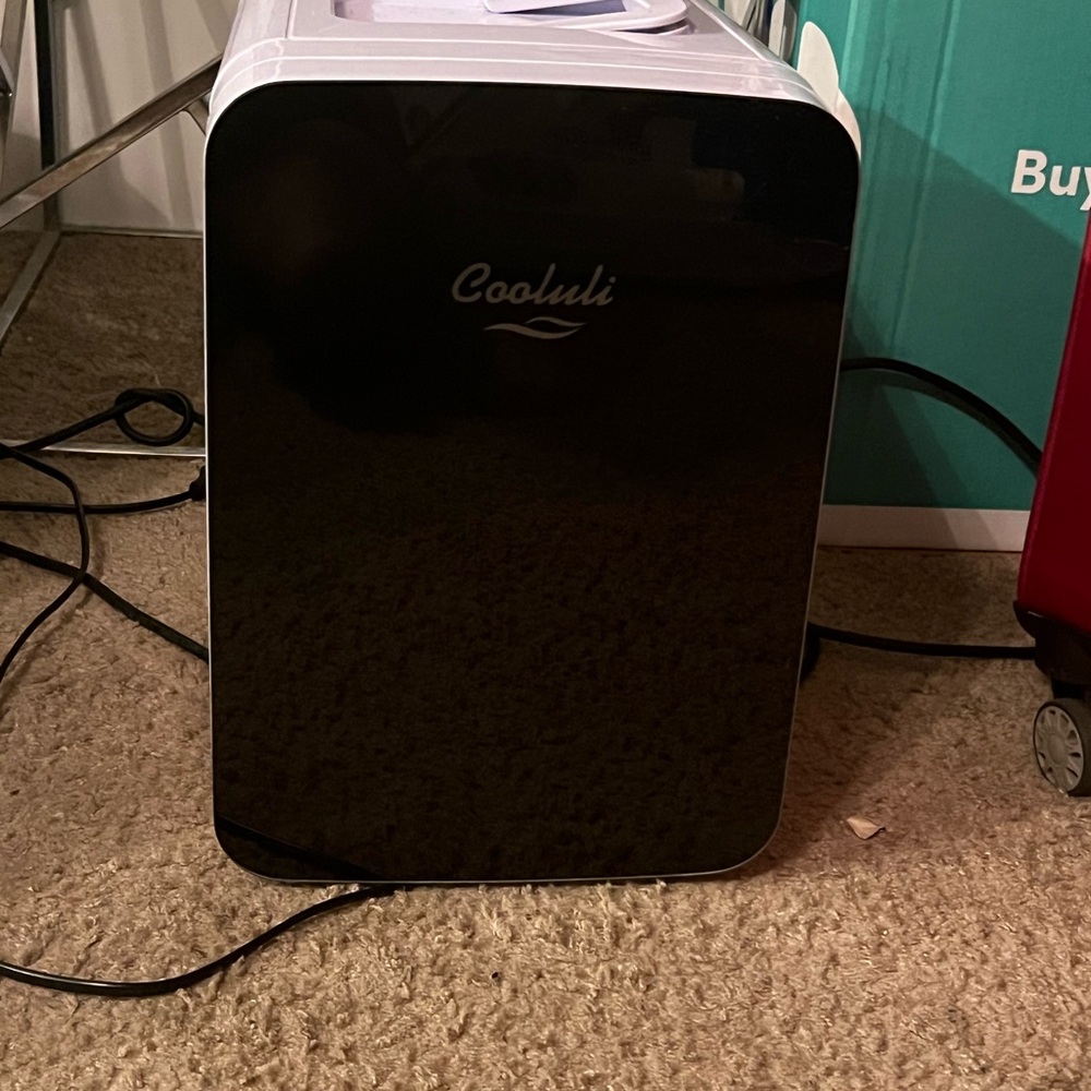 Cooluli Infinity compact mini fridge - Picture 7 of 9